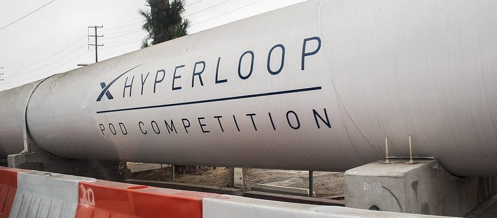 hyperloop - kilkugodzinna podróż w parę minut